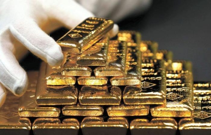 Gold steigt aufgrund der Dollarschwäche und Inflationsdaten um mehr als 1 %