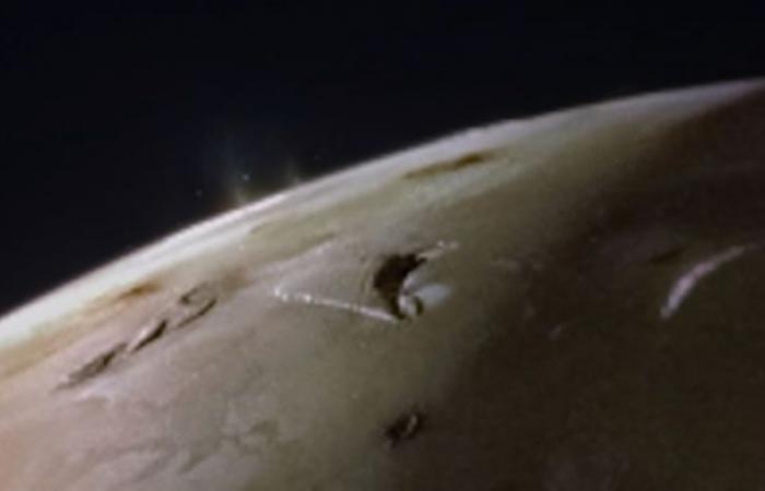 Juno wirft einen genauen Blick auf die Lavaseen auf Io :: NASANET