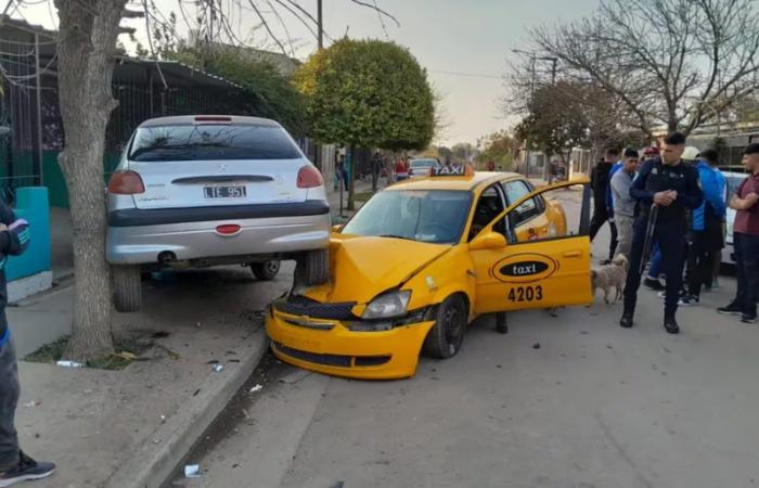 Aufgrund der Überfälle kommt es zu einem erneuten Treffen der Taxifahrer mit der Polizei