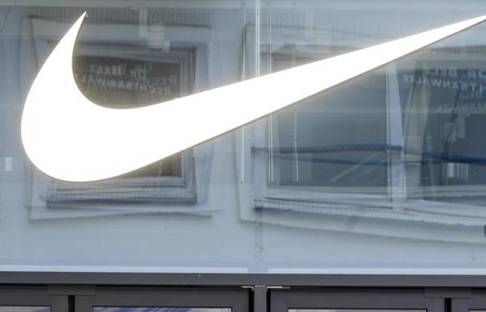 Nike verdient am Ende seines Geschäftsjahres 12,4 % mehr, kühlt aber die Prognosen für das laufende Jahr ab