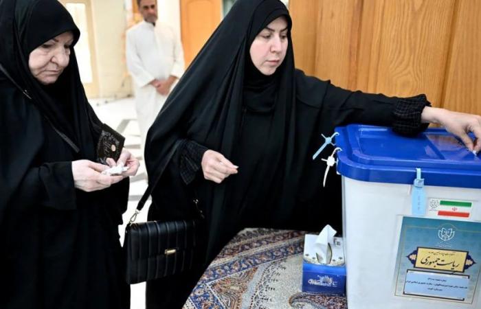 Im Iran haben vorgezogene Präsidentschaftswahlen begonnen: Es gibt drei Kandidaten, aber keinen klaren Favoriten