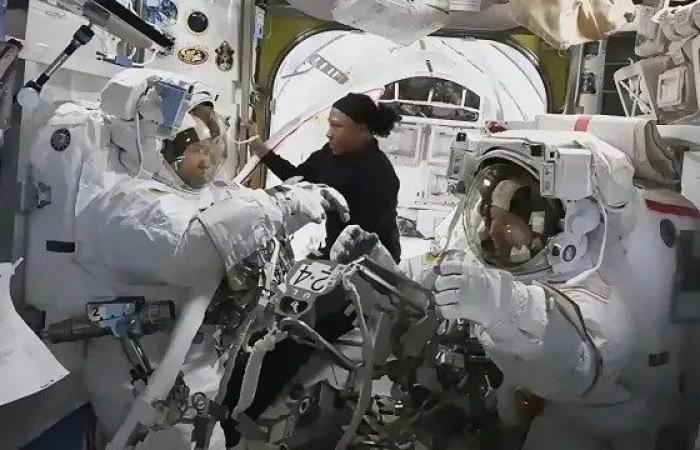 Die NASA unterbricht den Weltraumspaziergang nach dem Versagen des Raumanzugs
