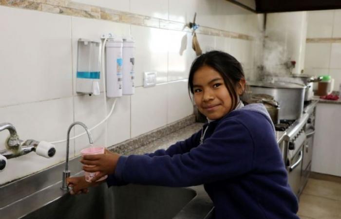 Villavicencio ermöglicht den Zugang zu sauberem Wasser in ländlichen Schulen
