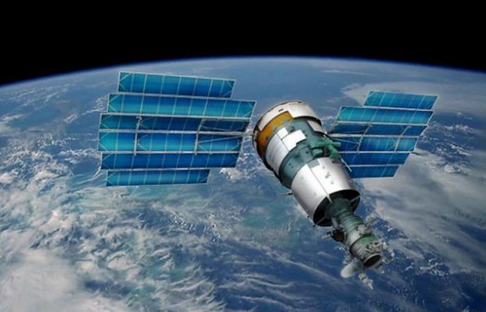 NASA-Astronauten versteckten sich auf der ISS vor den Überresten eines russischen Satelliten – er stürzte ab