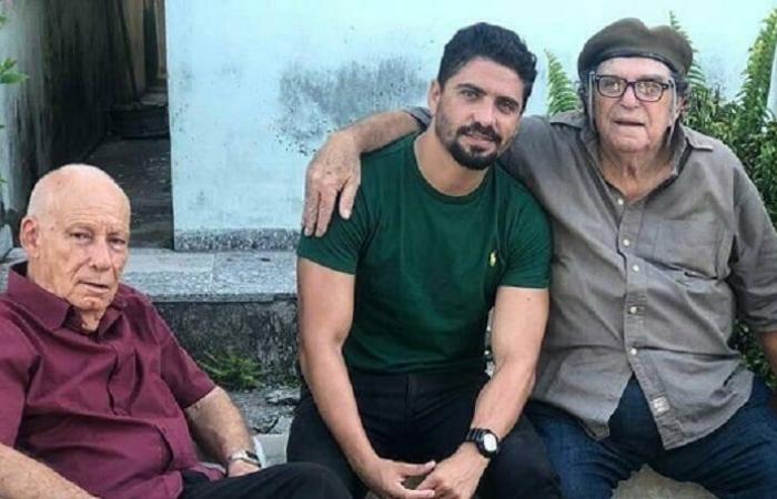 Das Foto eines anderen Schauspielers, der Kuba verlässt, geht in sozialen Netzwerken viral