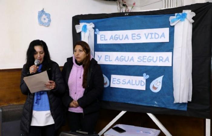 Villavicencio ermöglicht den Zugang zu sauberem Wasser in ländlichen Schulen