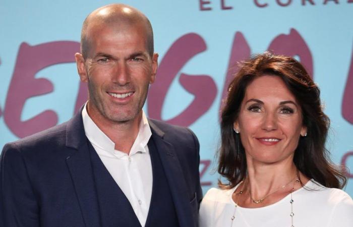 Zidane und Véronique verkleiden sich erneut als Hochzeitspaar, um ihr 30-jähriges gemeinsames Jubiläum zu feiern