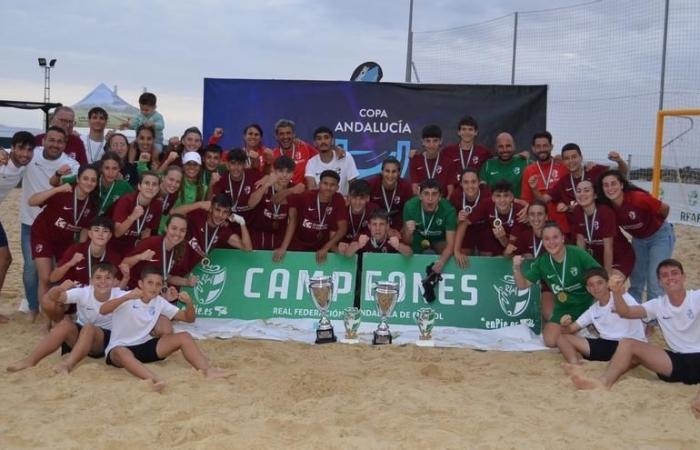 Córdoba schreibt Geschichte, indem es den andalusischen Beach-Soccer dominiert