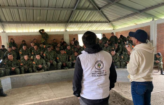 Das Finanzsekretariat von Boyacá schult uniformierte Angehörige der Nationalarmee, um gemeinsam dem Schmuggel in der Abteilung entgegenzuwirken