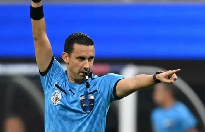Kontroverse um den mexikanischen Schiedsrichter, der die argentinische Nationalmannschaft leiten wird
