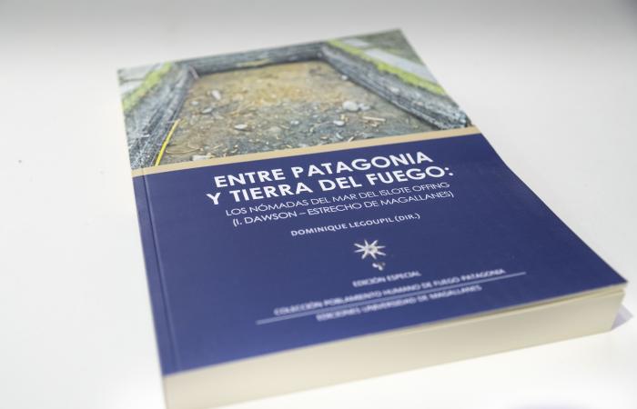 Link zur Umwelt » Blog-Archiv » Ediciones Universidad de Magallanes stellte ein Buch über die Seenomaden von Offing Islet vor