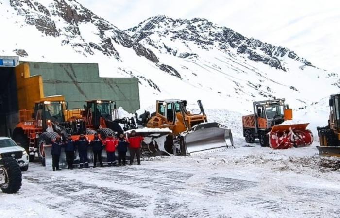 Die „ewige“ Ursache, die dazu geführt hat, dass die Durchfahrt nach Chile 18 Tage lang gesperrt war und erneut ein LKW-Fahrer in der Bergkette ums Leben kam