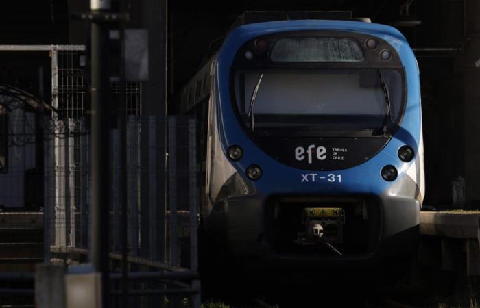 EFE bewertete die Wiederaufnahme des Dienstes positiv und entließ den Bahnmanager
