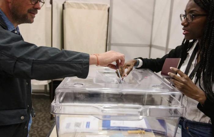 In Frankreich beginnen die Parlamentswahlen: Im Ausland und im Ausland lebende Franzosen nehmen nun an der Wahl teil