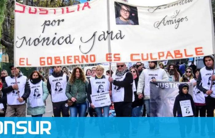 Drei Jahre nach der Schulexplosion in Aguada San Roque marschierten Lehrer durch die Straßen von Neuquén – ADNSUR
