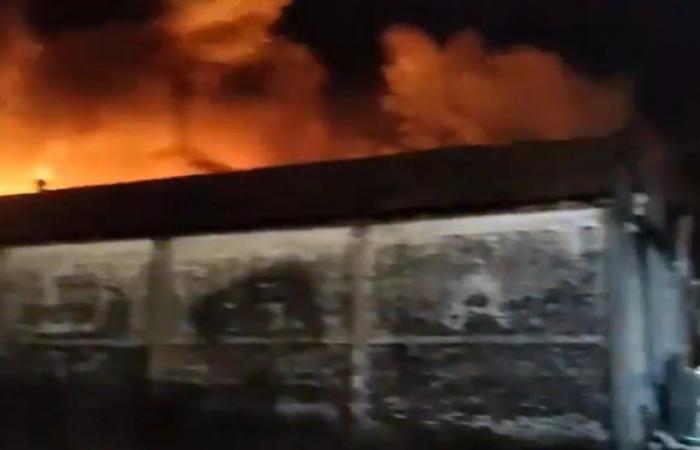 Heftiges Feuer in Chaco: Vier Lagerhäuser der argentinischen Post fingen Feuer und die von der Nation verschickten Gesundheitsgüter gingen verloren