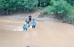Alarmstufe Rot in acht Gemeinden wegen Überschwemmungen und Erdrutschen