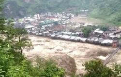 Heftige Regenfälle und Wolkenbrüche führten zu Waldbränden in Uttarakhand, aber viele Häuser wurden beschädigt