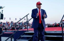 Trump führt MAGA-Anhänger in vulgären Gesängen bei der Kundgebung in New Jersey an