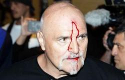 Tyson Furys Vater verpasst einem Mitglied von Usyks Team einen Kopfstoß