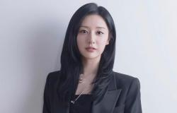„Königin der Tränen“-Schauspielerin Kim Ji Won kommt in Singapur an und wird dort herzlich empfangen