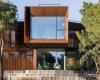 Ein Designhaus in Boadilla (Madrid) mit moderner Architektur, die sich in die Landschaft integriert