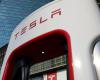 Die Vereinigten Staaten werden Tesla und seinen Autopiloten nach Fahrzeugrückrufen und weiteren Unfällen untersuchen