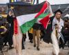Fast 50 Studenten stören eine Abschlussfeier der University of Michigan, um gegen den Krieg in Gaza zu protestieren