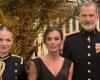 Königin Letizia triumphiert mit einem völlig schwarzen Look für den Privatplan mit Felipe VI. und Prinzessin Leonor nach dem Flaggenschwur in Saragossa