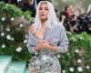 Kim Kardashian ist voller Kritik wegen ihres unbequemen Aussehens bei der MET-Gala