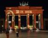 Der Tag, an dem das Brandenburger Tor wieder rot war | Sie hackten die Berliner Beleuchtung und projizierten Symbole der UdSSR