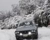 Inmitten des historischen Schneefalls in El Bolsón ging ein Renault 12 viral, weil er dem Sturm getrotzt hatte