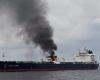 Huthi-Rebellen griffen ein anderes Handelsschiff, das durch den Golf von Aden fuhr, mit Raketen an und legten ein Feuer