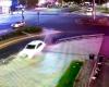 Video: Ein betrunkener Fahrer verlor die Kontrolle über sein Auto und fuhr auf den Platz der Republik