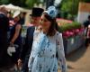 Kate Middletons Eltern, Carole und Michael, tauchen lächelnd bei den Rennen in Ascot auf
