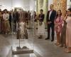 VIDEO: Die Könige überraschen ihre Töchter und die Gruppe junger Leute, mit denen sie die königlichen Sammlungen besuchten