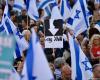 Tausende Israelis fordern den Rücktritt von Benjamin Netanyahu – DW – 22.06.2024