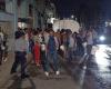 Nachbarn der Altstadt von Havanna sperren die Egido-Straße wegen Wassermangels