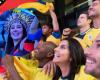 Frau geht viral, als sie mitten im Spiel Kolumbien gegen Costa Rica nach einem Partner sucht: „Ich suche einen Freund mit Papieren“